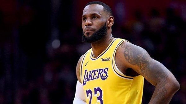 4 pick số 1 = Giải vô địch! Đây là lý do tại sao Mavericks đuổi theo King James. Ai có thể từ chối lông mày dày của Irving?