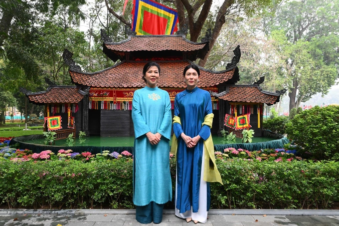 Người phối ngẫu của Singapore, Thủ tướng Lawrence Wong choáng váng ở Ao Dai trong chuyến thăm Việt Nam